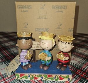 Jim Shore Peanuts "Practice Makes Perfect" Table Decor